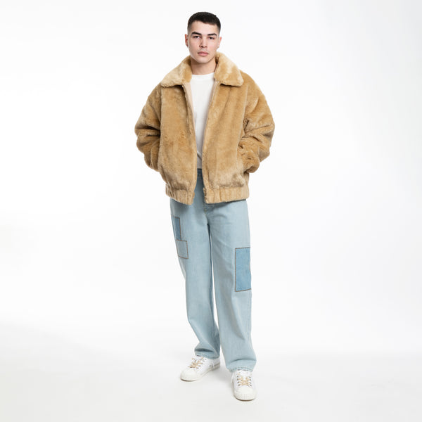 Drôle de Monsieur - La Fausse Fourrure Slogan in Beige