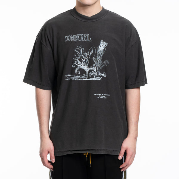 Dom Rebel - Comic Kick T-Shirt in Faded Black