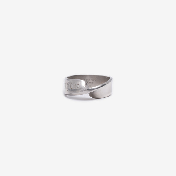 Maison Margiela Unisex Number Twist Ring in Silver